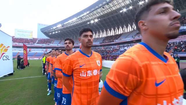开云体育登录入口-马德鲁加留队,泰山只换1外援 三叉戟保中游水准 召回小段算补强