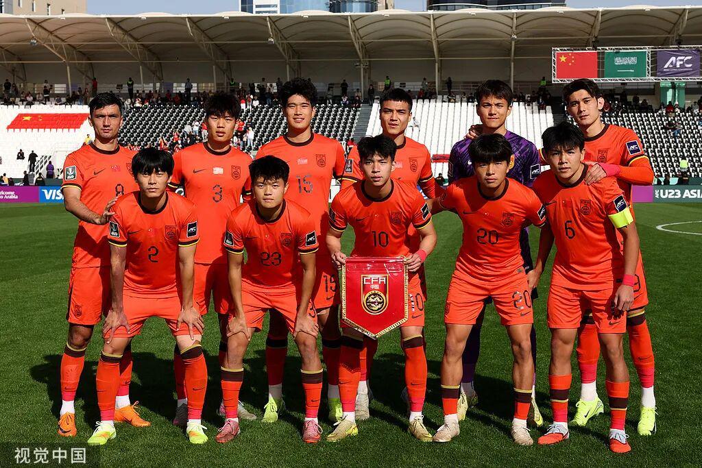 今夜23点!决战日!U23亚洲杯决赛:中国战日本 同胞一心见证历史